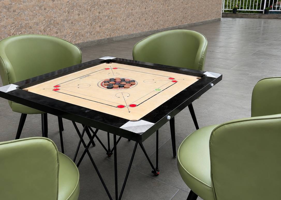 Carrom board game