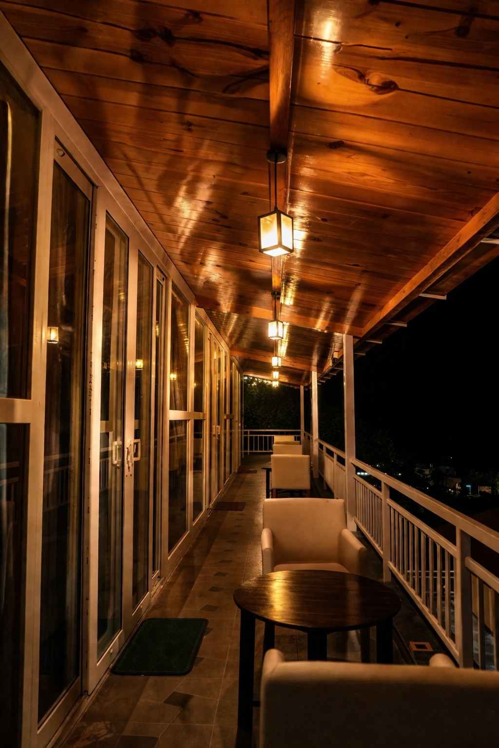 Best family resorts in Bhimtal with peaceful mountain view
